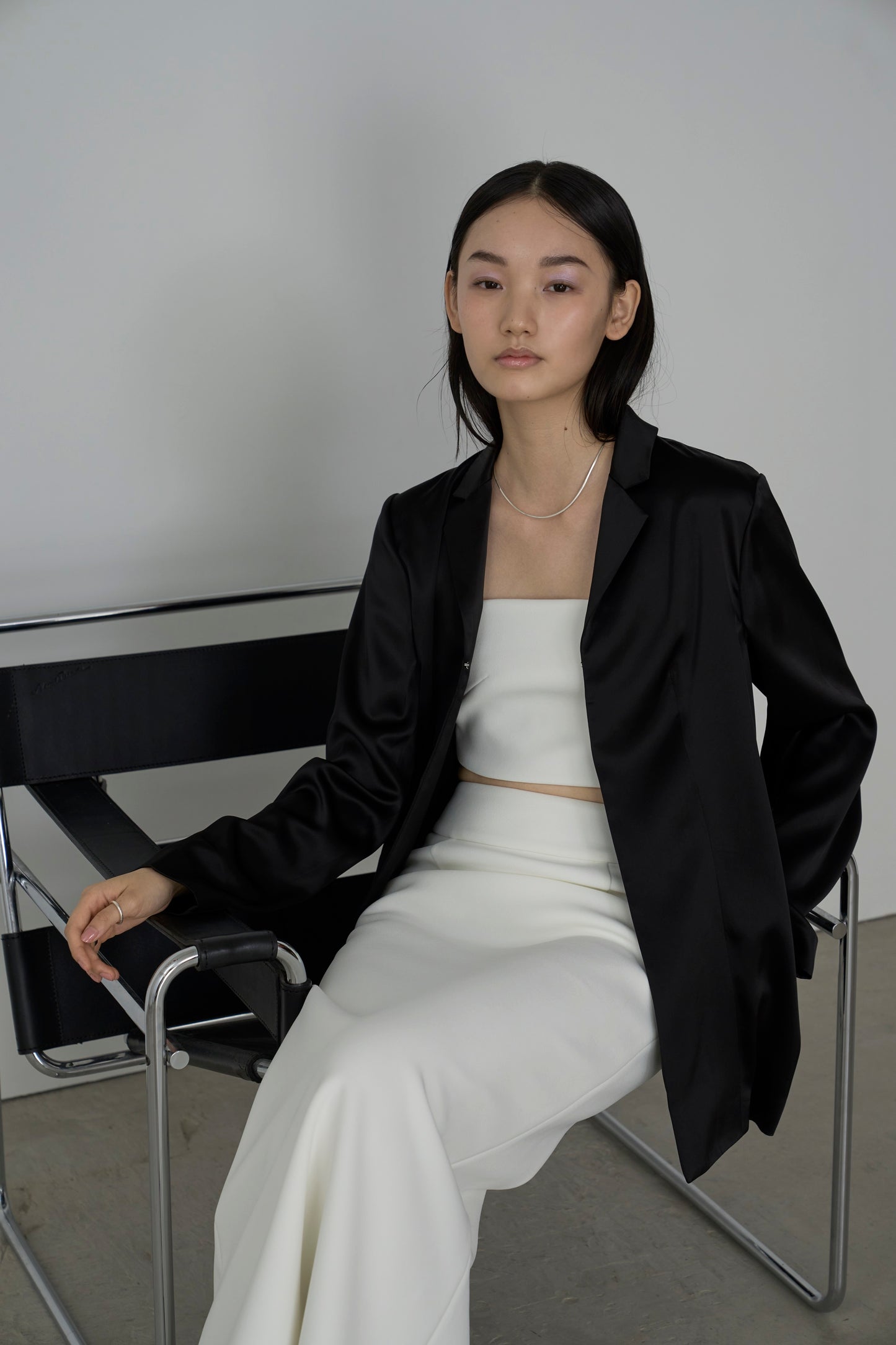 【Pre-Order】tailored satin jacket BLACK