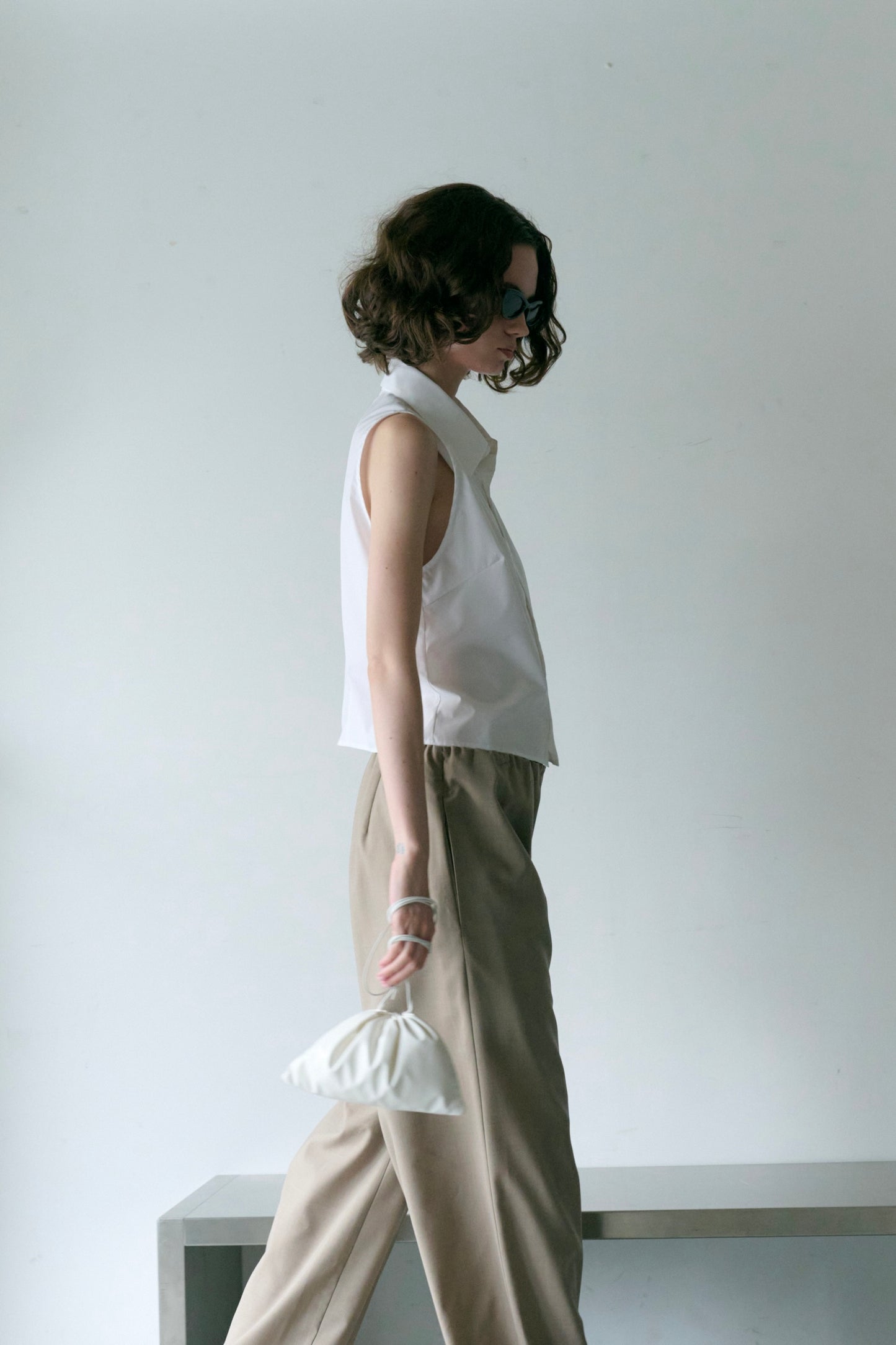 【PRE ORDER 】Sleeveless Shirt