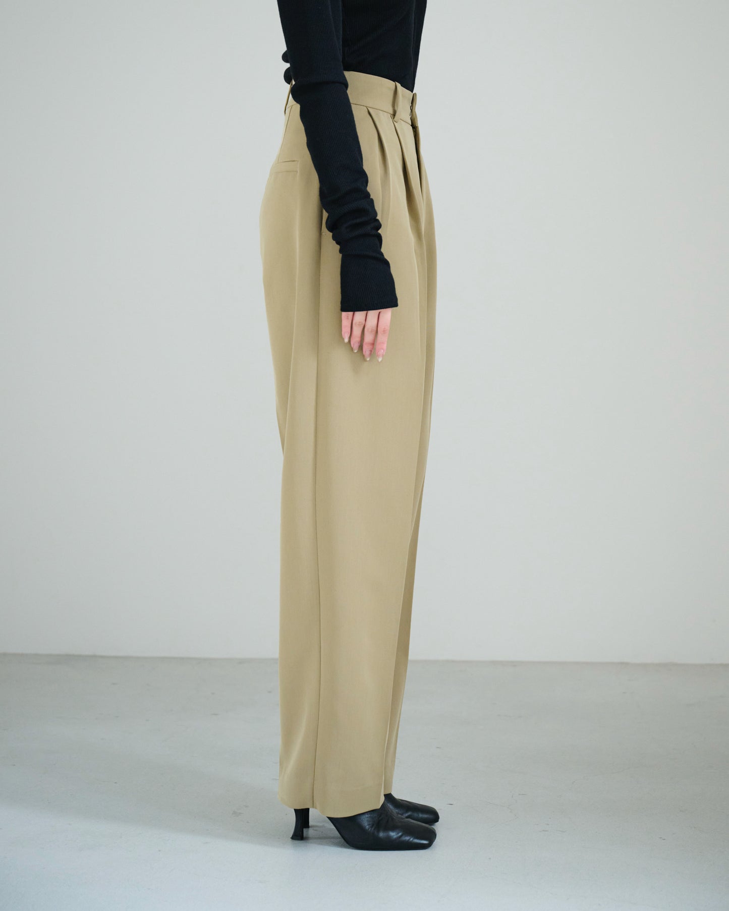 【PRE ORDER】Two Tack pants